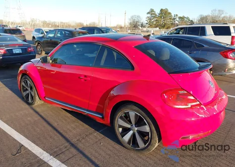 2013 Volkswagen Beetle 2.0T Turbo из США, поврежденный, VIN 3VWVS7AT0DM684887